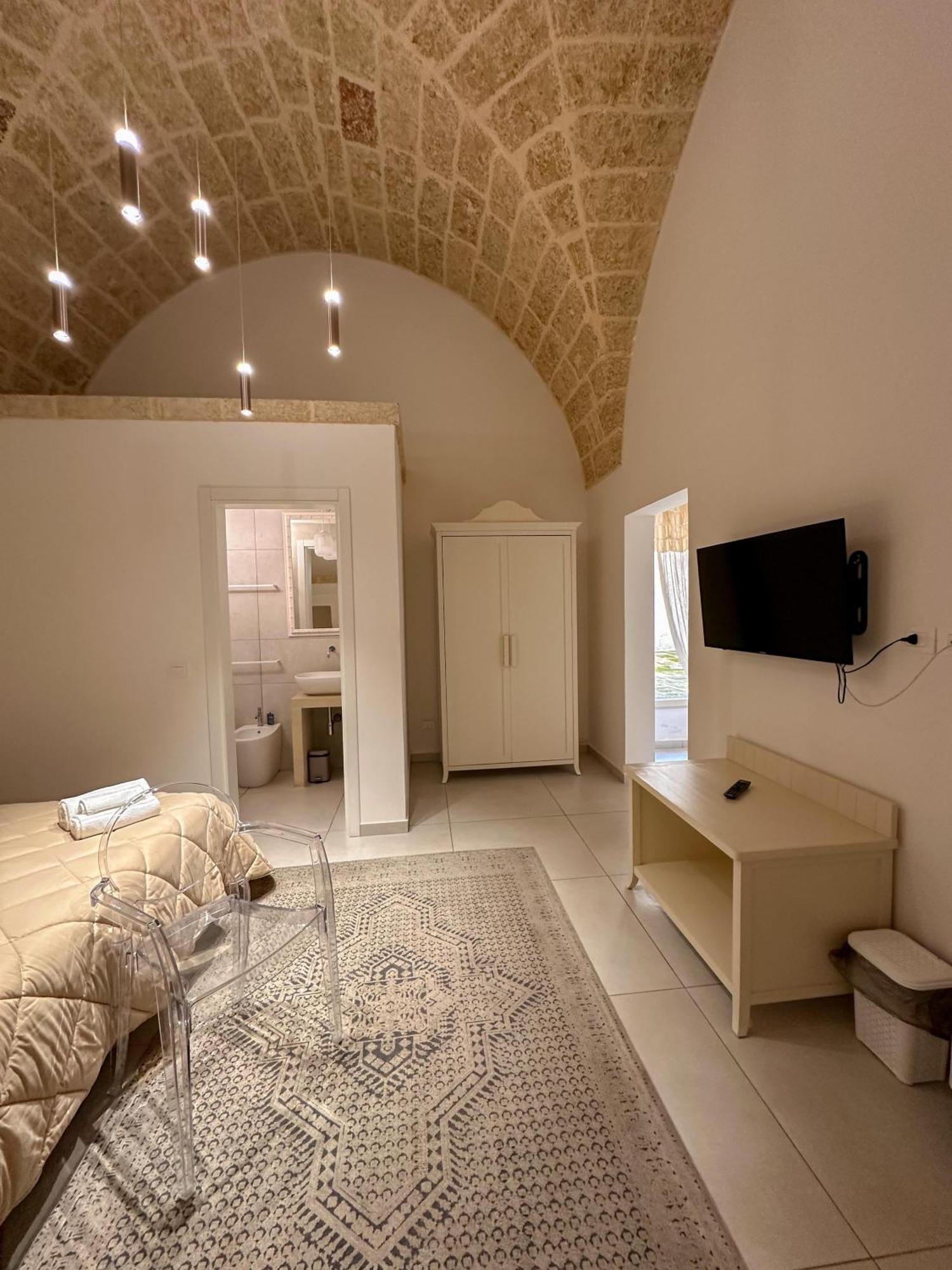 Palazzo Alma Luxury Rooms Casarano Extérieur photo