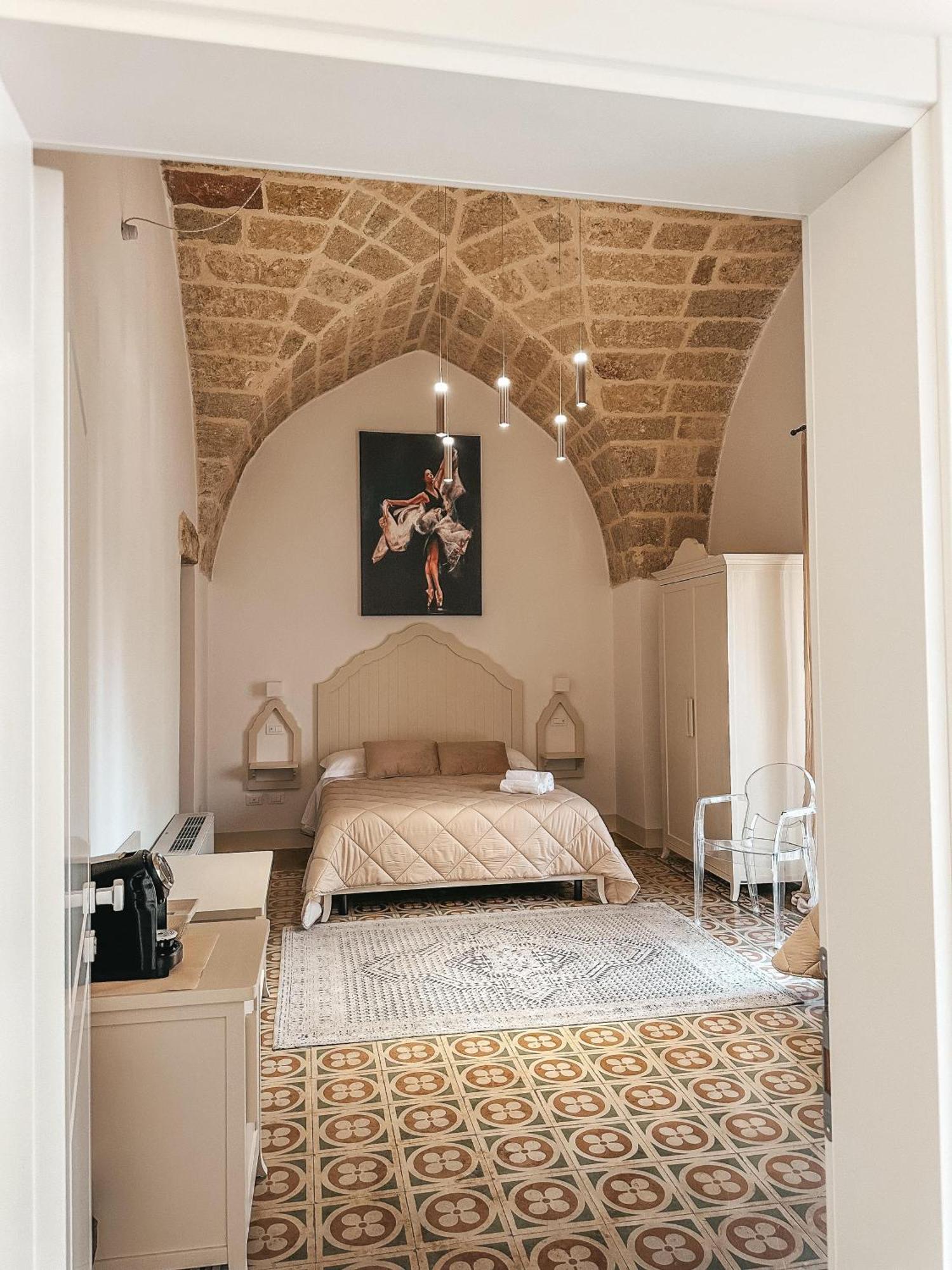 Palazzo Alma Luxury Rooms Casarano Extérieur photo