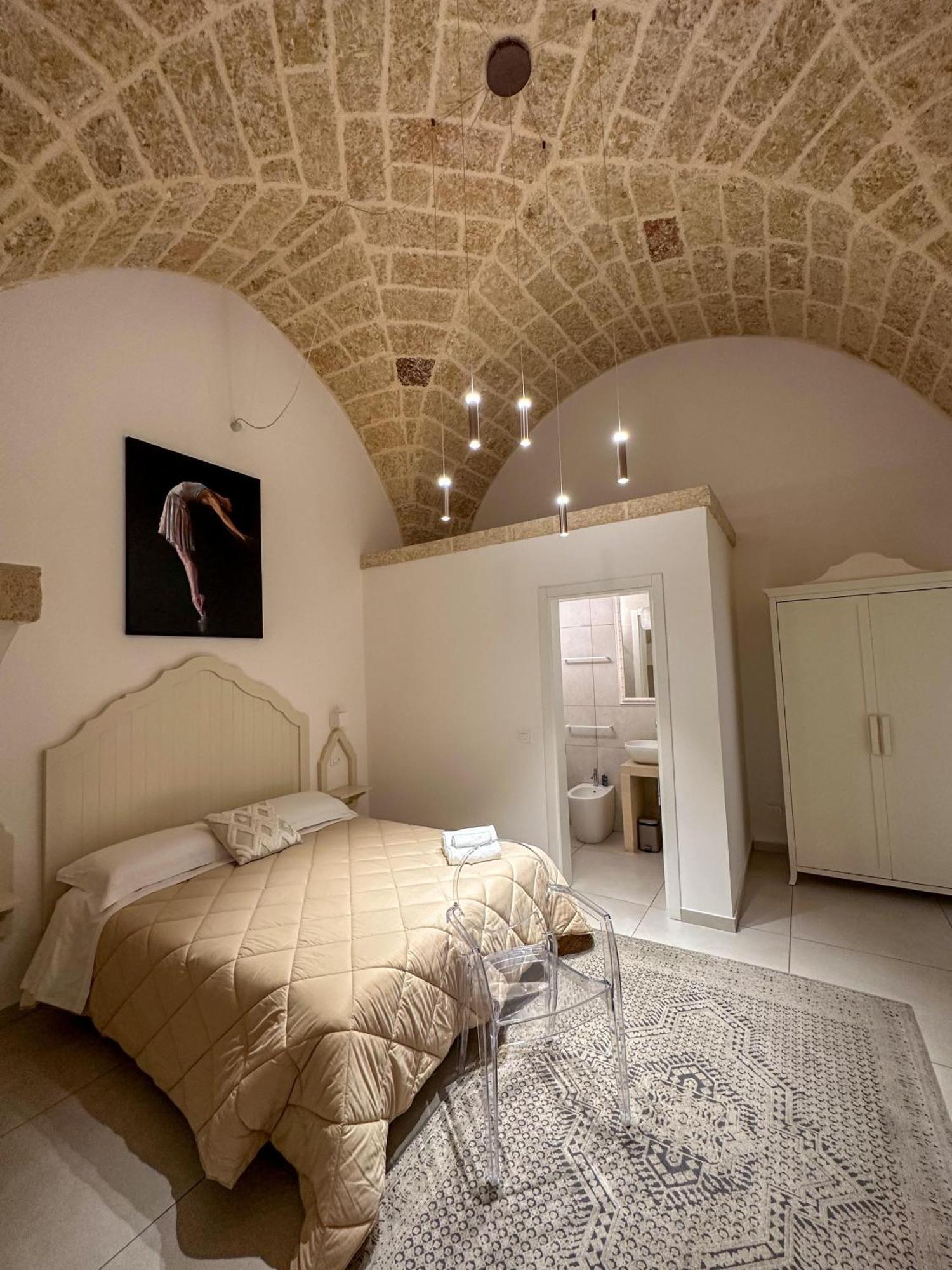 Palazzo Alma Luxury Rooms Casarano Extérieur photo