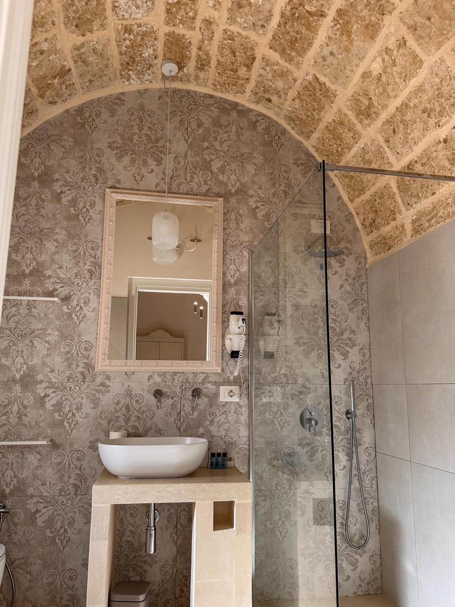 Palazzo Alma Luxury Rooms Casarano Extérieur photo