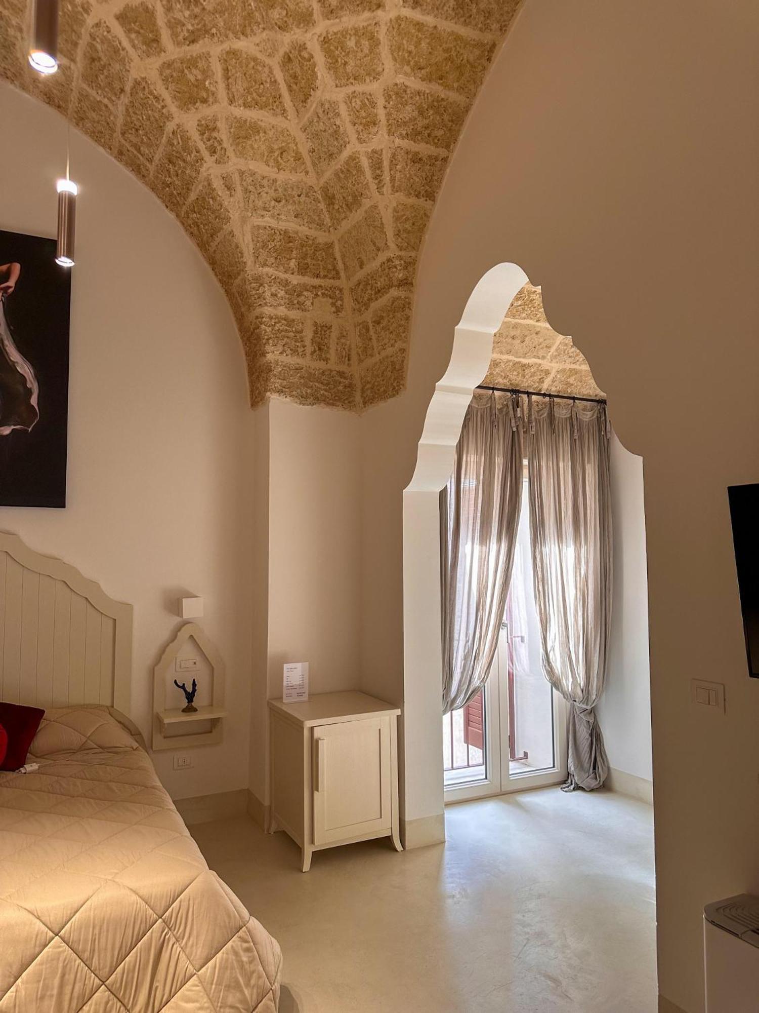 Palazzo Alma Luxury Rooms Casarano Extérieur photo