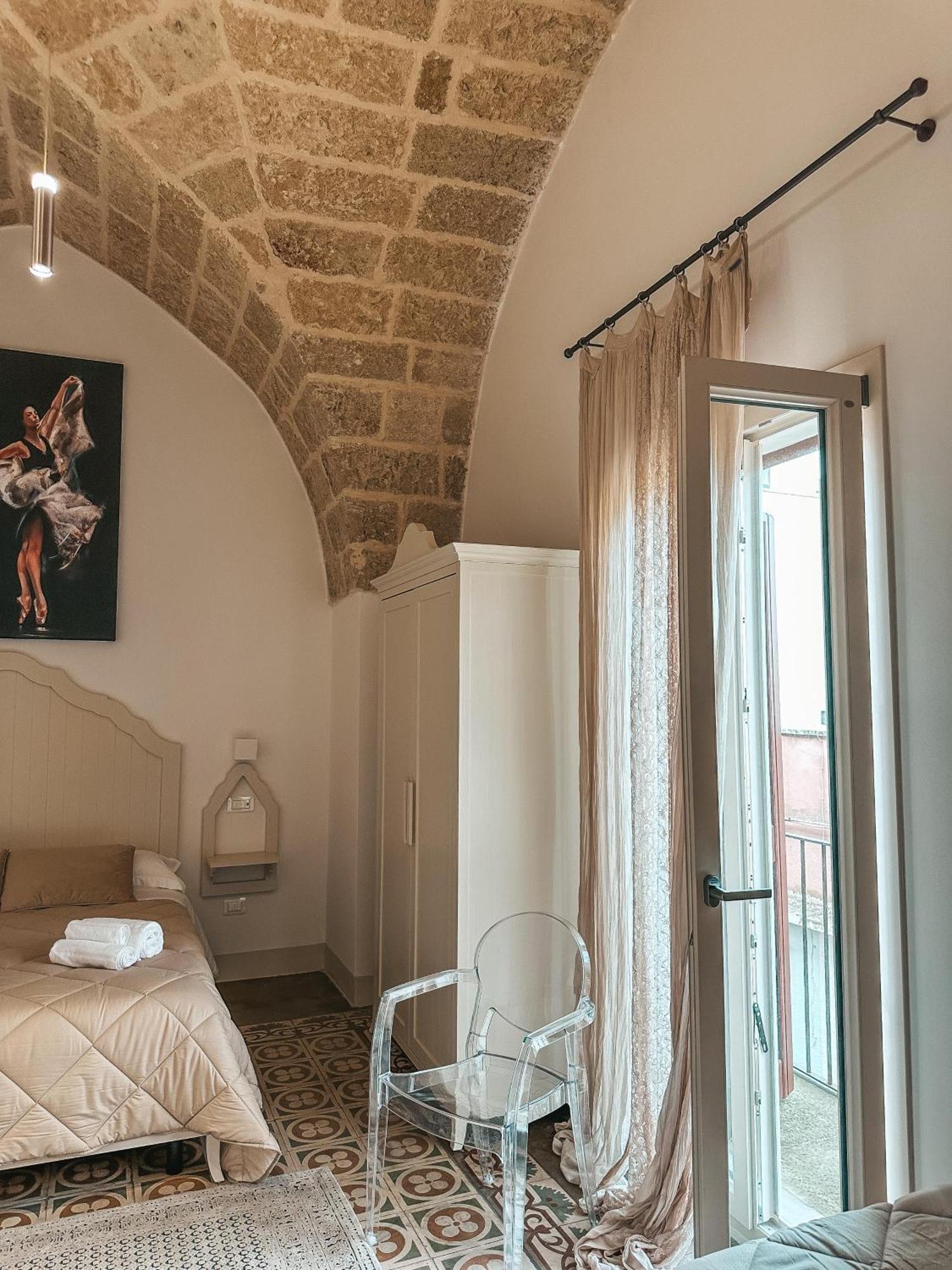 Palazzo Alma Luxury Rooms Casarano Extérieur photo